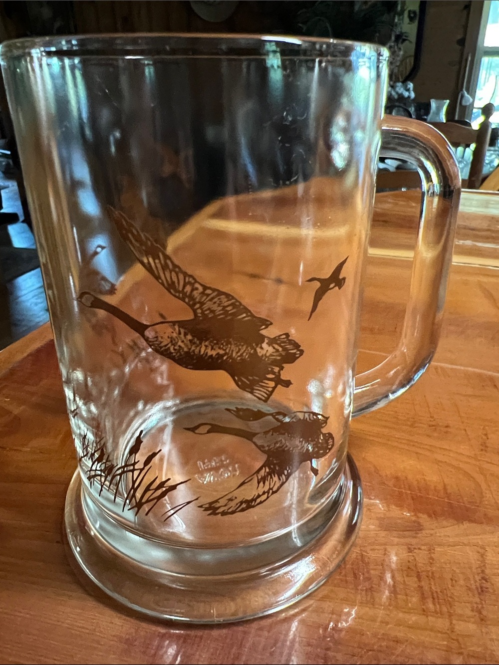 Canadian Geese in Flight Taking Wing 5" Clear Glass Beer Mug Stein Avon 1982